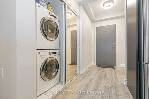 Photo 26 at 1005 - 9608 Yonge Street, North Richvale, Richmond Hill