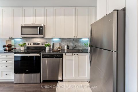 Photo 5 at 1 - 6 Bicknell Avenue, Eglinton West, Toronto
