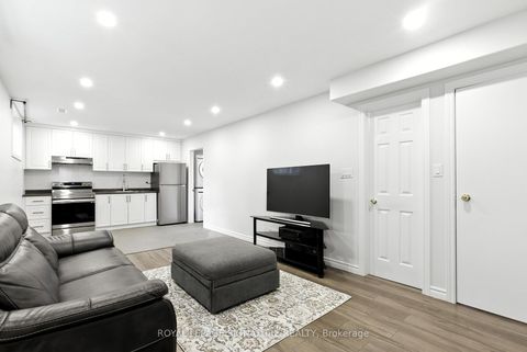Photo 26 at 20 Pacific Avenue, Little Lake, Barrie