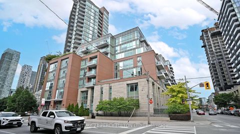 Photo 3 at 710 - 112 George Street, Moss Park, Toronto