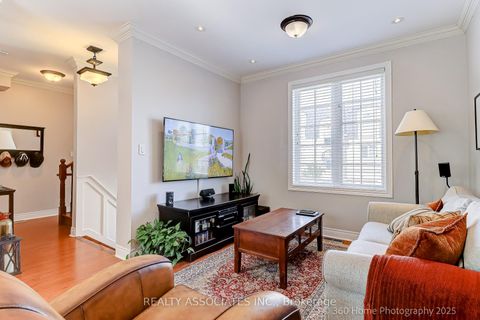 Photo 2 at 4 - 215 16th Avenue, Langstaff, Richmond Hill