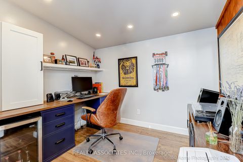 Photo 18 at 4 - 215 16th Avenue, Langstaff, Richmond Hill