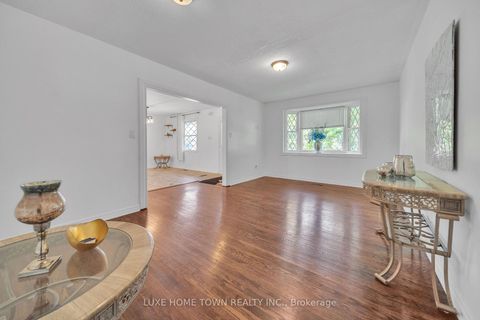 Photo 5 at 764 Hillcrest Road, West Shore, Pickering