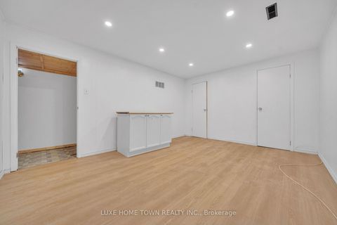 Photo 34 at 764 Hillcrest Road, West Shore, Pickering