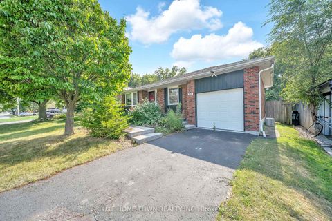Photo 40 at 764 Hillcrest Road, West Shore, Pickering