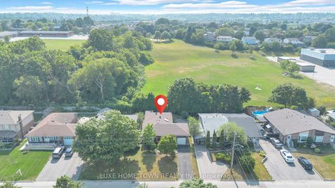 Photo 44 at 764 Hillcrest Road, West Shore, Pickering