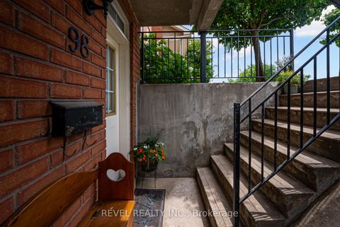 Photo 3 at 98 Connolly Street, Pellam Park, Toronto