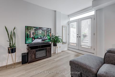 Photo 9 at 98 Connolly Street, Pellam Park, Toronto