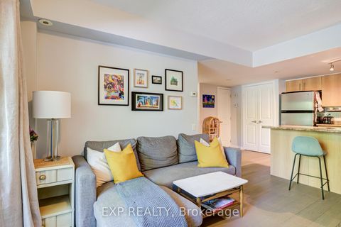 Photo 3 at TH23 - 93 The Queensway, Swansea, Toronto