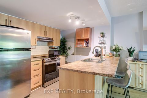 Photo 6 at TH23 - 93 The Queensway, Swansea, Toronto