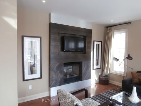 Photo 13 at 76 Orleans Circle, Vellore Village, Vaughan