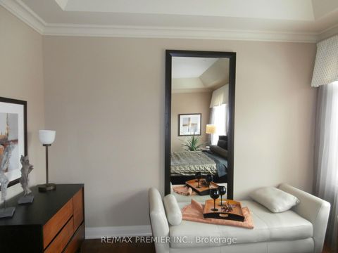 Photo 27 at 76 Orleans Circle, Vellore Village, Vaughan