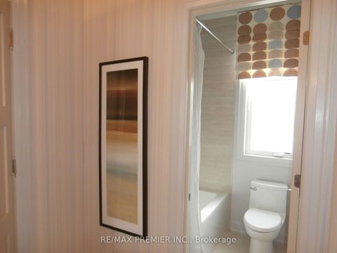 Photo 33 at 76 Orleans Circle, Vellore Village, Vaughan