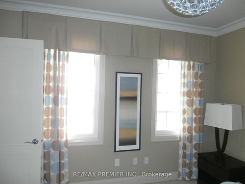 Photo 36 at 76 Orleans Circle, Vellore Village, Vaughan