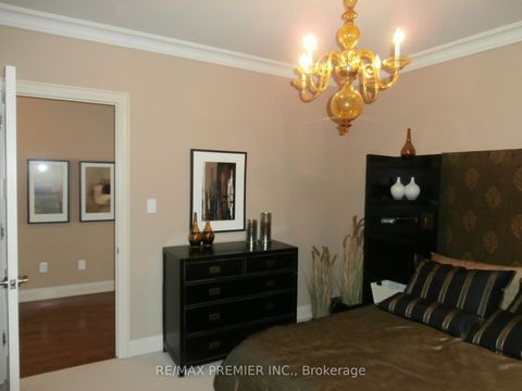 Photo 40 at 76 Orleans Circle, Vellore Village, Vaughan