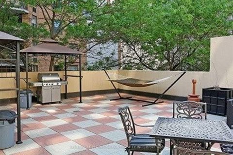 Photo 23 at 14A - 256 Jarvis Street, Yonge Corridor, Toronto Photo 23 at 14A - 256 Jarvis Street, Yonge Corridor, Toronto