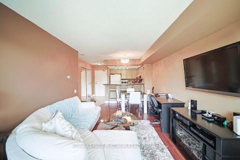 Photo 13 at 410 - 5 Emerald Lane, Yorkhill, Vaughan