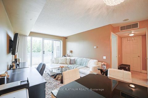 Photo 14 at 410 - 5 Emerald Lane, Yorkhill, Vaughan