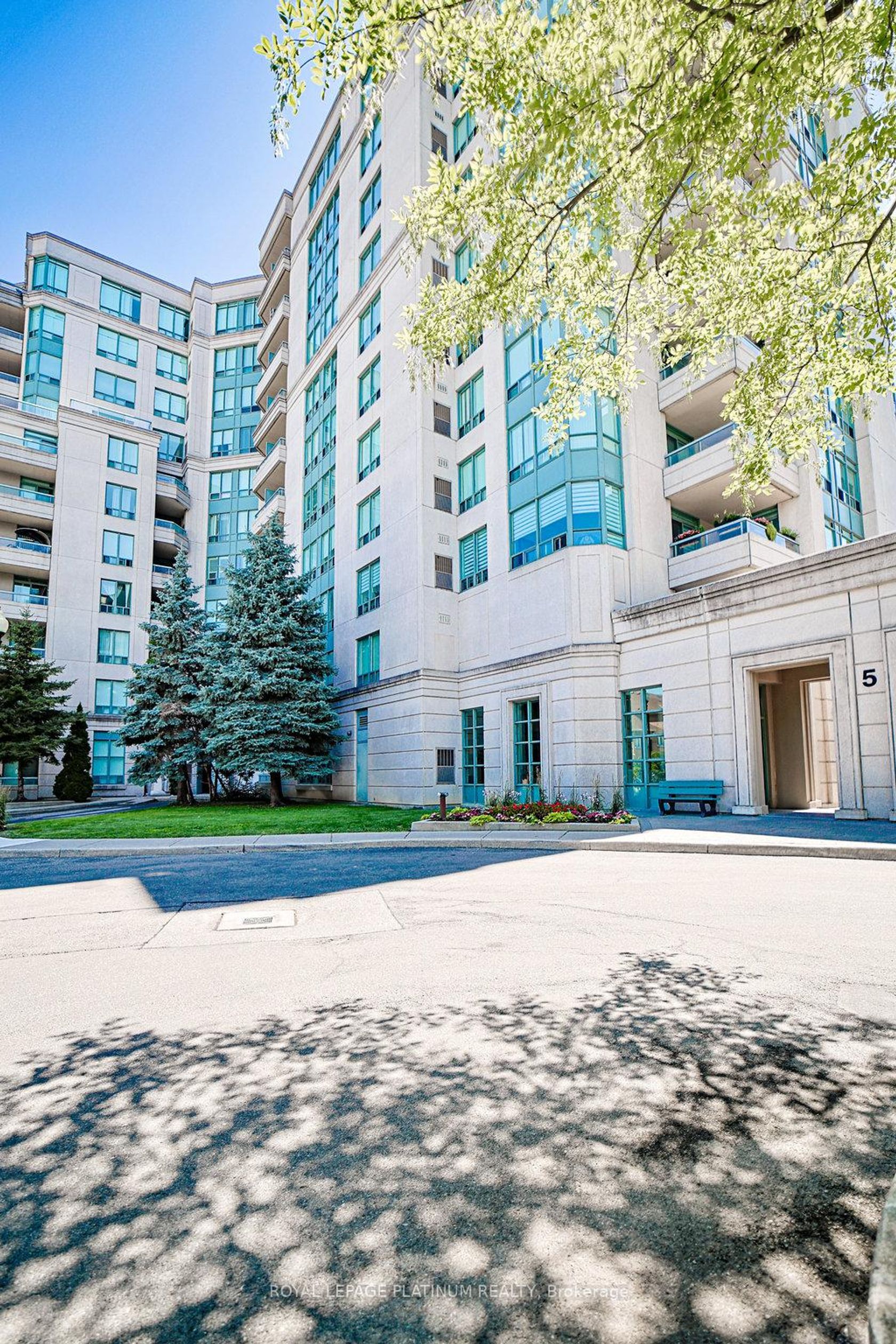 410 - 5 Emerald Lane, Yorkhill, Vaughan 