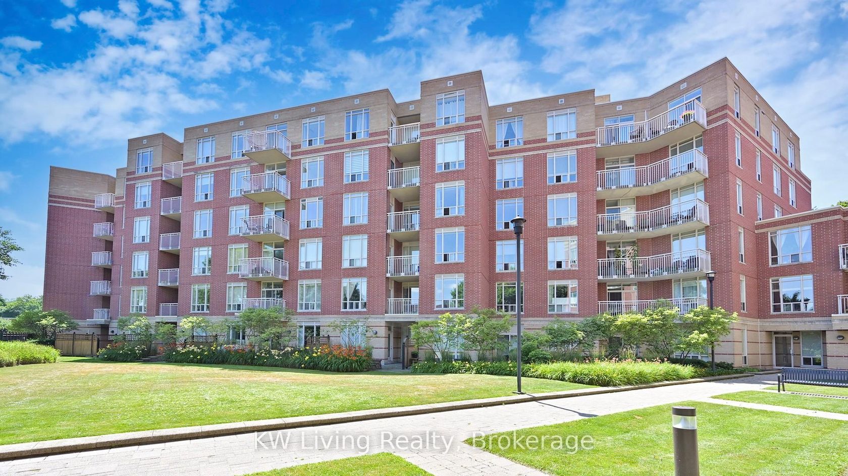 608 - 451 Rosewell Avenue, Lawrence Park South, Toronto 