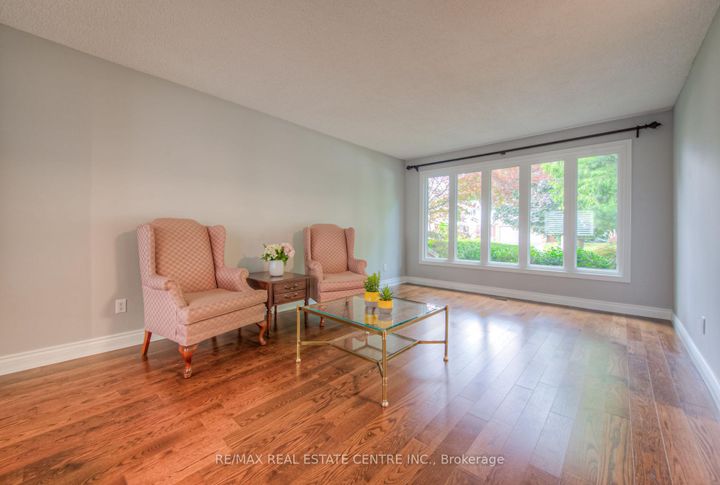 Photo 11 at 644 Donna Court, Roseland, Burlington