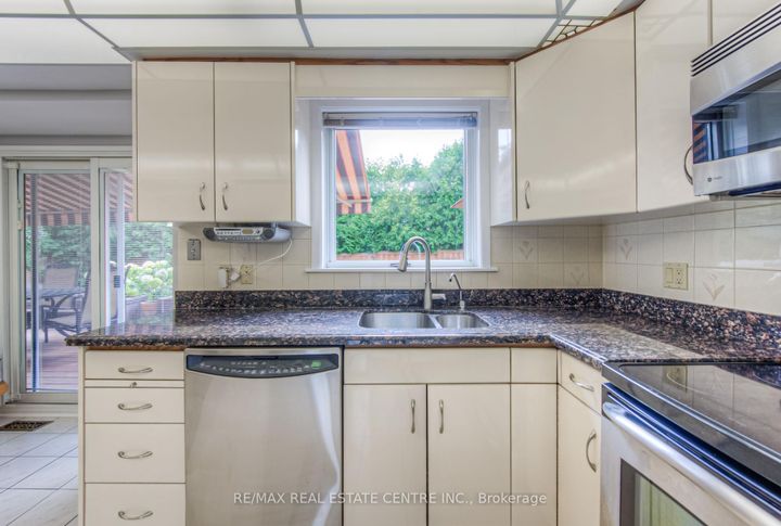 Photo 21 at 644 Donna Court, Roseland, Burlington