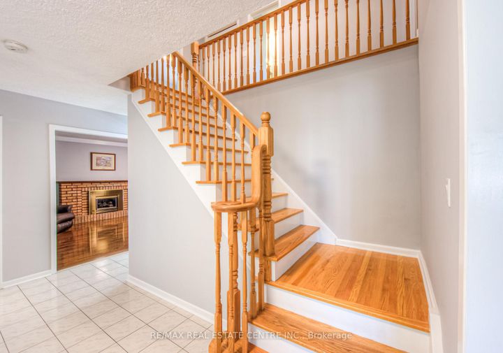 Photo 27 at 644 Donna Court, Roseland, Burlington