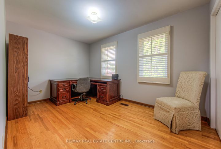 Photo 31 at 644 Donna Court, Roseland, Burlington