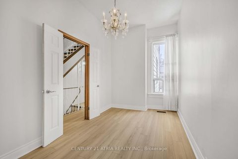 Photo 6 at 81 Montrose Avenue, Bellwoods, Toronto
