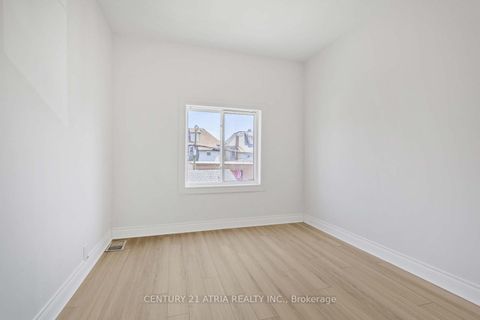 Photo 11 at 81 Montrose Avenue, Bellwoods, Toronto