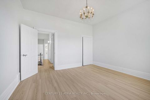 Photo 19 at 81 Montrose Avenue, Bellwoods, Toronto