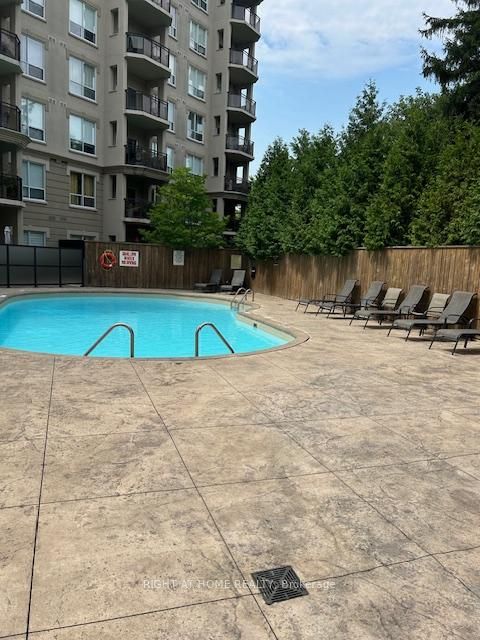 Photo 25 at 403 - 2 Maison Parc Court, Lakeview Estates, Vaughan