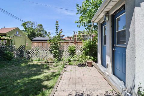Photo 4 at 948 Runnymede Road, Smythe, Toronto