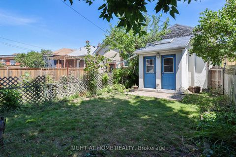 Photo 6 at 948 Runnymede Road, Smythe, Toronto Photo 6 at 948 Runnymede Road, Smythe, Toronto