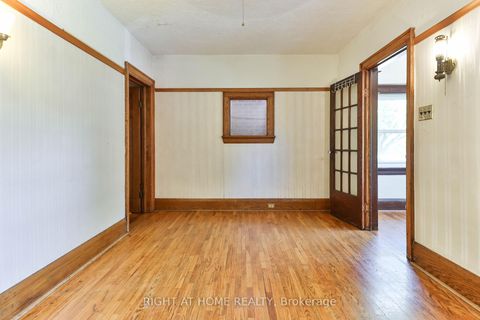 Photo 16 at 948 Runnymede Road, Smythe, Toronto