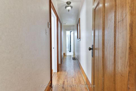 Photo 17 at 948 Runnymede Road, Smythe, Toronto Photo 17 at 948 Runnymede Road, Smythe, Toronto