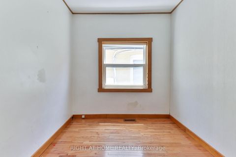 Photo 20 at 948 Runnymede Road, Smythe, Toronto