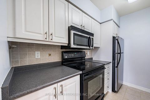 Photo 13 at 1007 - 2088 Lawrence Avenue W, Weston, Toronto