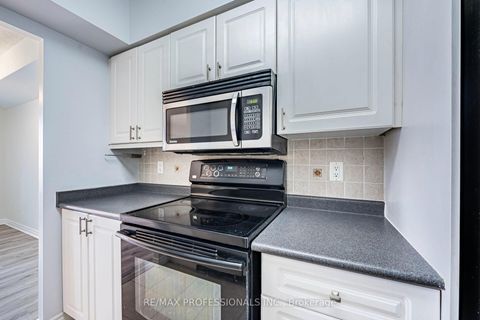 Photo 14 at 1007 - 2088 Lawrence Avenue W, Weston, Toronto