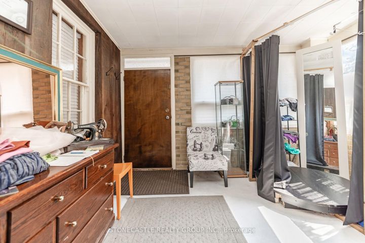 Photo 13 at 2321 Major Mackenzie Drive W, Maple, Vaughan
