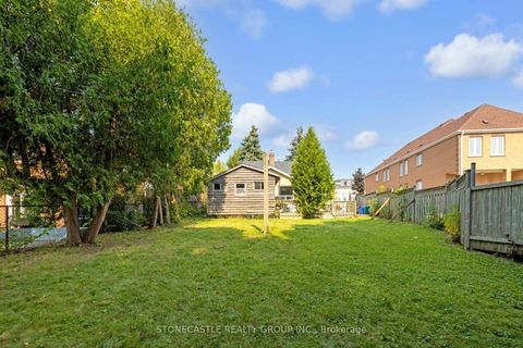 Photo 21 at 2321 Major Mackenzie Drive W, Maple, Vaughan