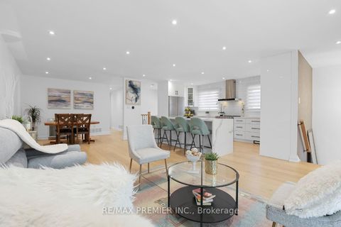 Photo 3 at 84 Aberdeen Avenue, East Woodbridge, Vaughan