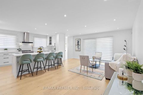 Photo 4 at 84 Aberdeen Avenue, East Woodbridge, Vaughan