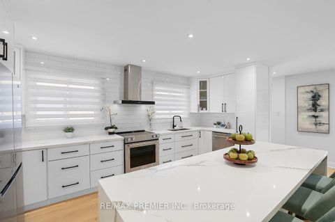 Photo 7 at 84 Aberdeen Avenue, East Woodbridge, Vaughan