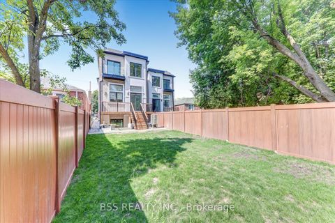Photo 3 at 245 Ferris Road, Parkview, Toronto