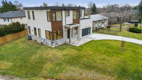 Photo 1 at 1372 Wren Avenue, WO West, Oakville