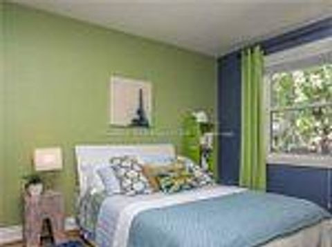Photo 5 at 25 Armitage Drive, Maryvale, Toronto