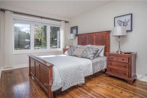 Photo 6 at 25 Armitage Drive, Maryvale, Toronto