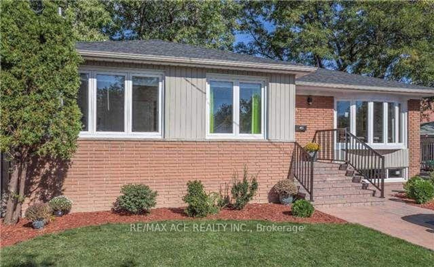 25 Armitage Drive, Maryvale, Toronto 