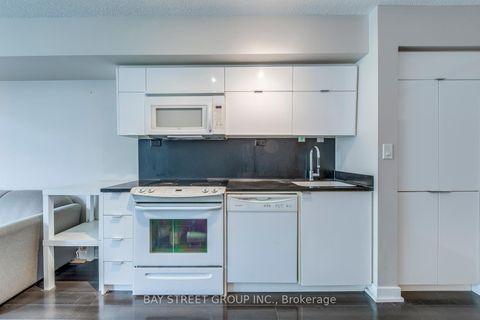 Photo 5 at 750 - 151 Dan Leckie Way, Waterfront Communities C1, Toronto